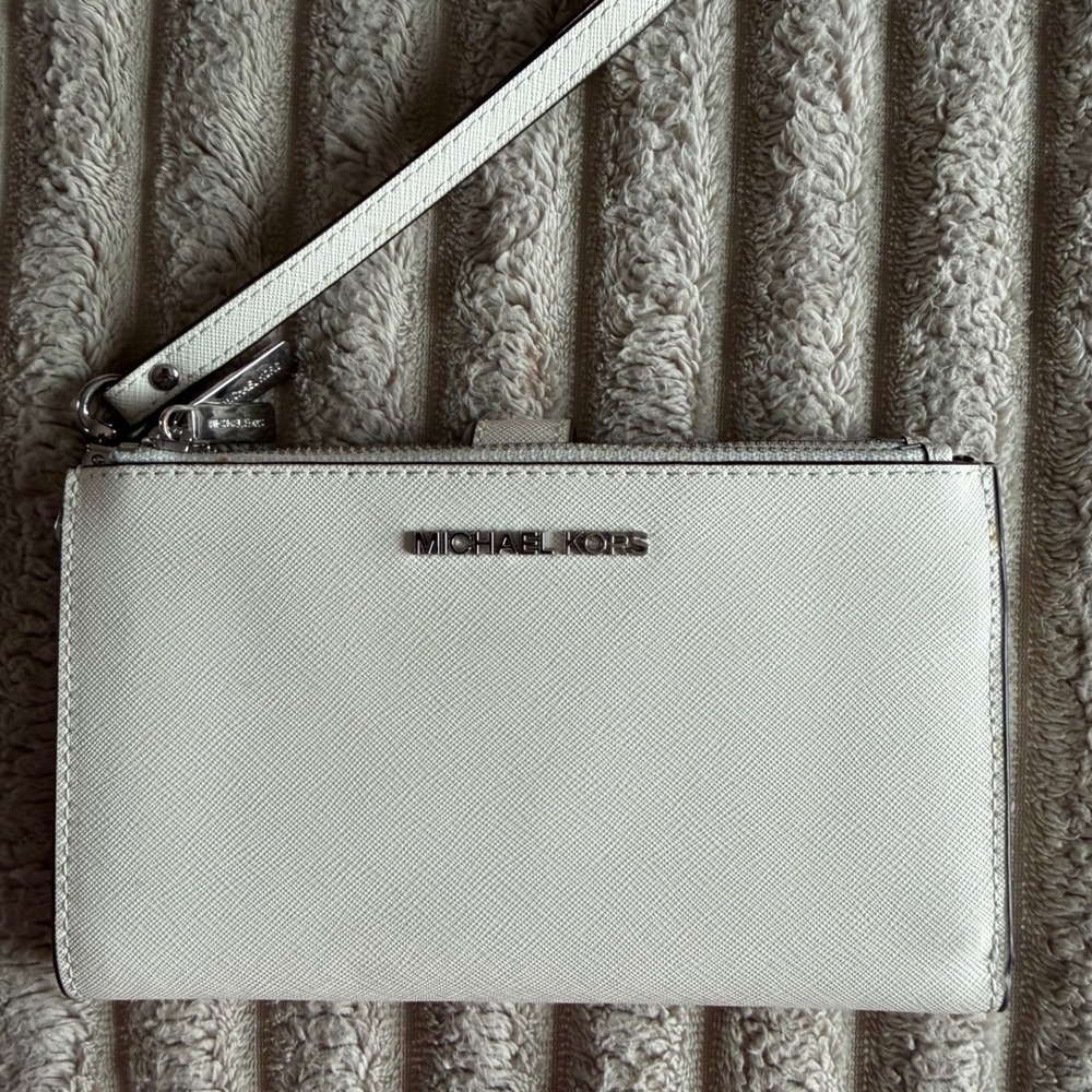 Michael Kors Jet Set Travel Flat Phone Case Wristlet‎ White Saffiano 35F8STVW0L